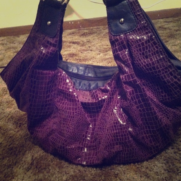 Purple handbag. Lightly used.