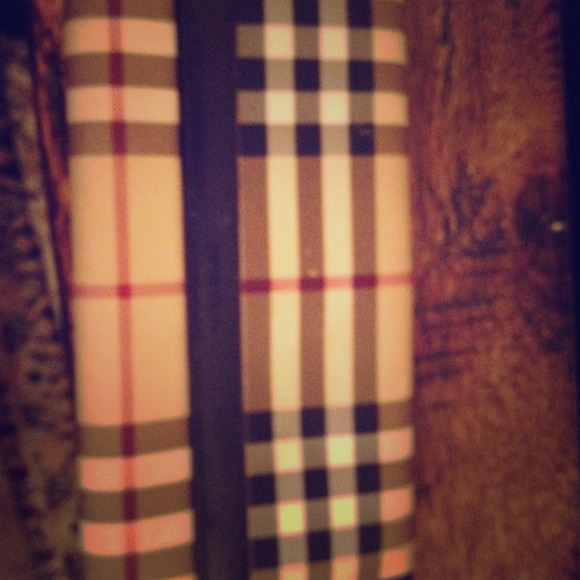 Burberry wallet on hold