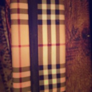 Burberry wallet on hold