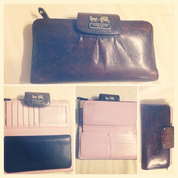 Authentic Coach Madison Checkbook  Wallet