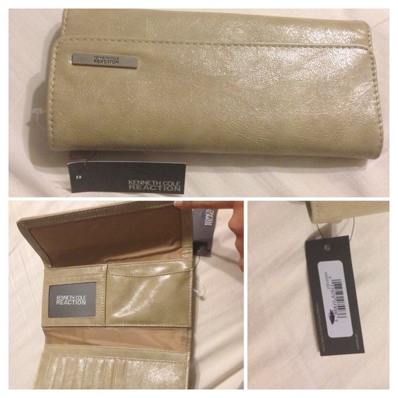 Kenneth Cole Reaction Wallet - NWT!