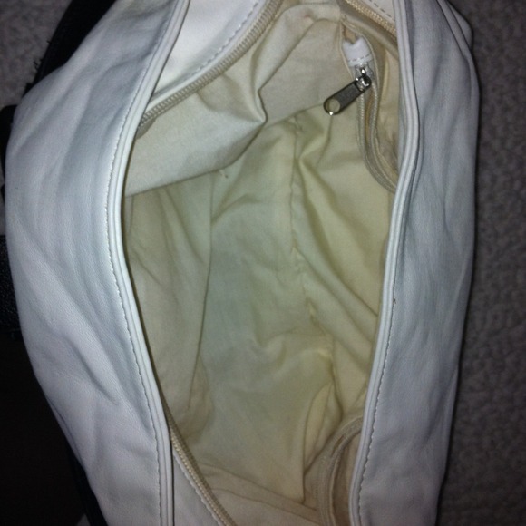 Sold - Picture 3 of 4