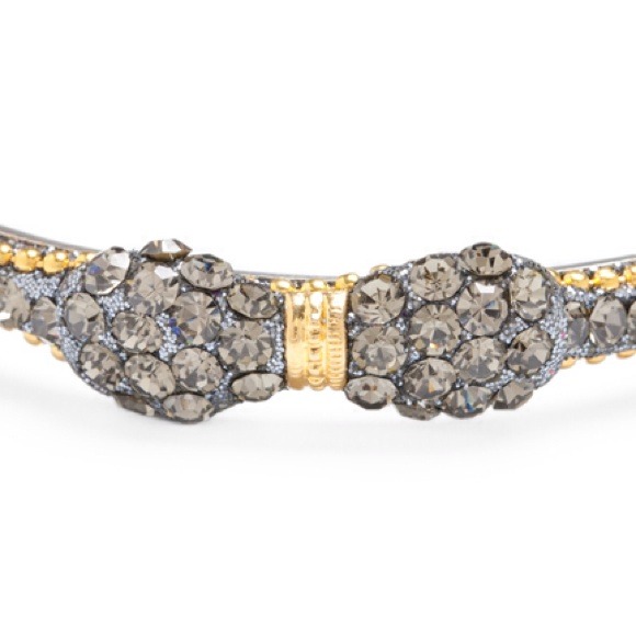 SOLD OUT Gloria Gray cute bracelet plenty more - Picture 2 of 2