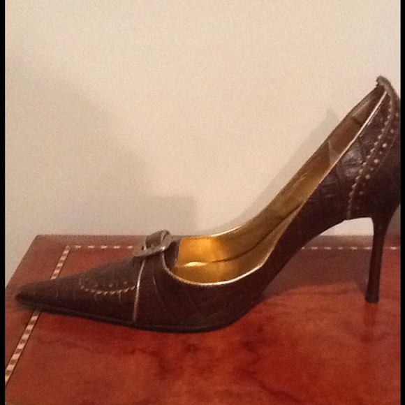 Brown Pumps (SOLD)