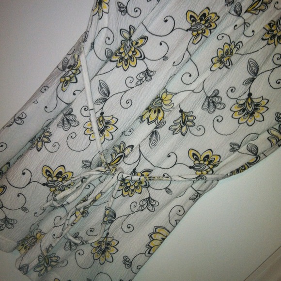 Top - Picture 3 of 3