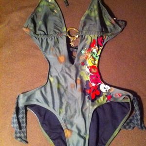 NWOT One Piece Monokini