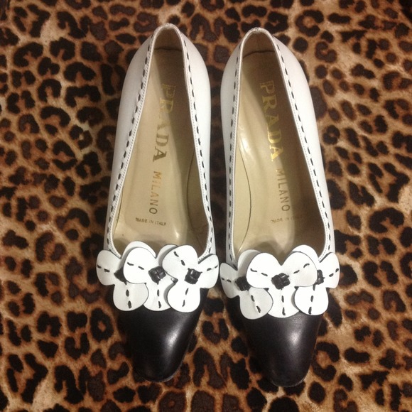 Prada shoes reserved for Melissa_wolfe