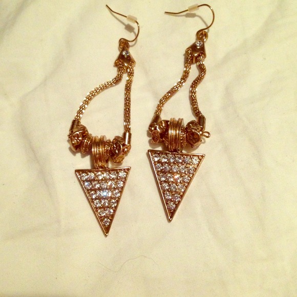 Cute edgy earrings**markdown**