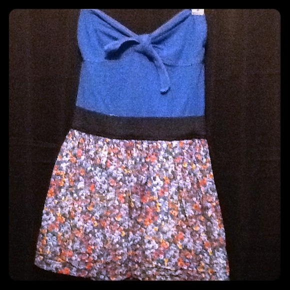 Hollister strapless summer dress!