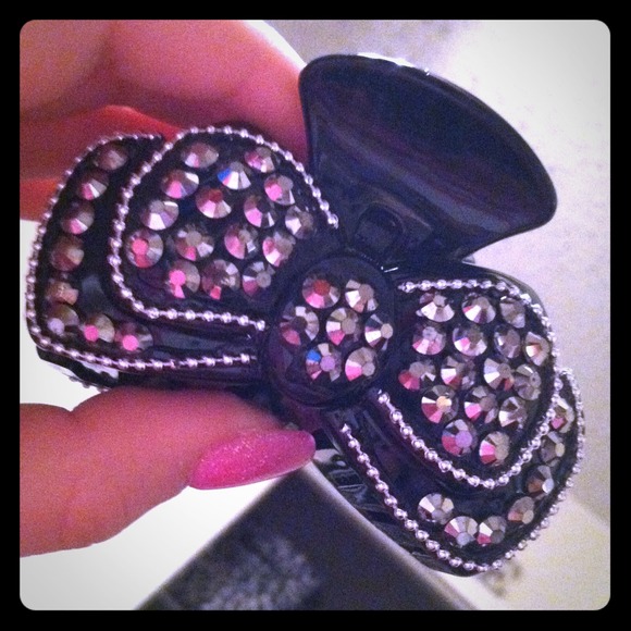 Hair clip!