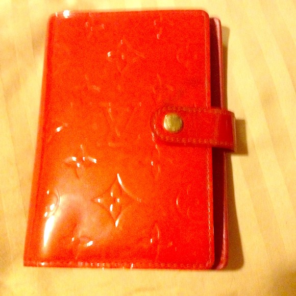 10000% authentic Louis Vuitton Vernis agenda ...