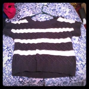 Blue and cream cotton sweater!