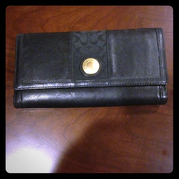 Coach wallet
