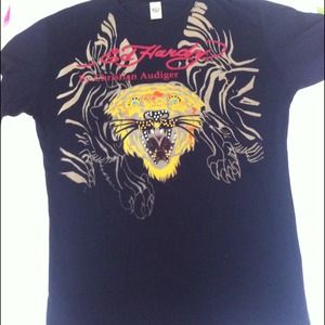 Black Tshirt Ed Hardy stone designs
