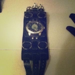 Tri-Clip Skull Watch *SOLD!*