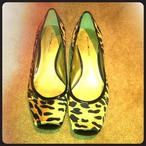 Bandolino Satin Animal Print Flats