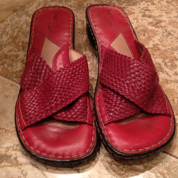 Red sandals.