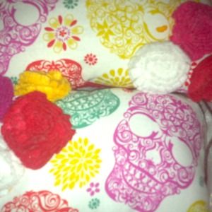 2 5x7 dia de Los muertos pillows..