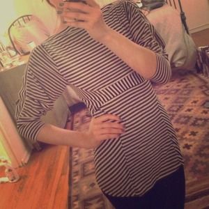 🌟SOLD in Bundle🌟 BCBG Max Azria Striped Top