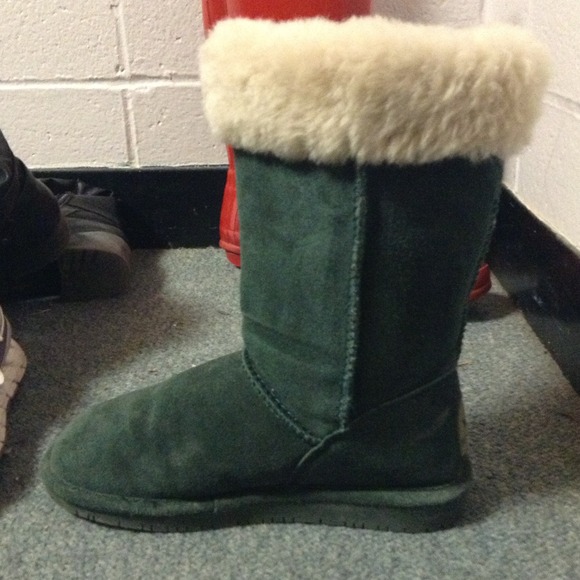 ⬇REDUCED⬇Bearpaw Marissa - Picture 1 of 4