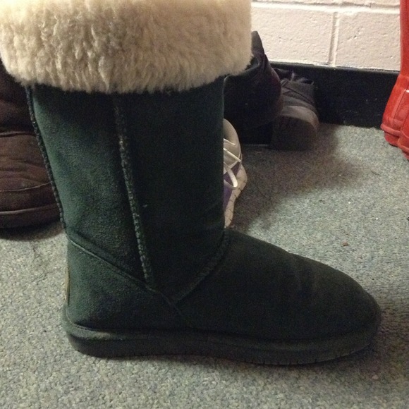 ⬇REDUCED⬇Bearpaw Marissa - Picture 3 of 4