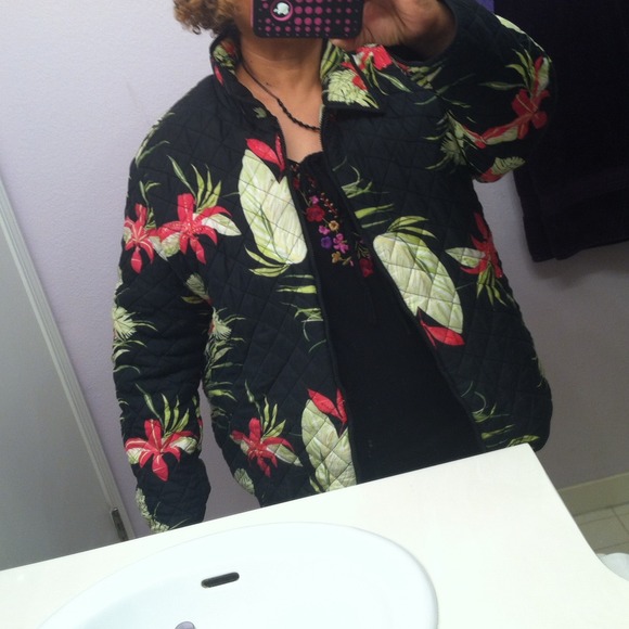 Jacket/markdowns - Picture 2 of 4