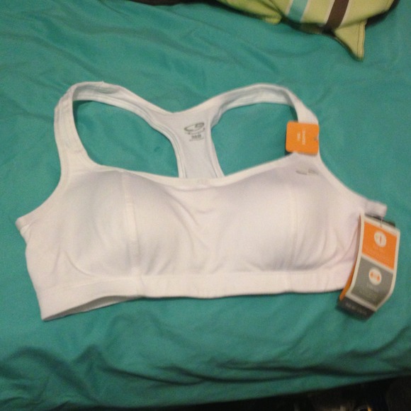 Sold! 🌀Champion duo dry sports bra 38 b
