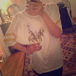 💸SOLD in Bundle💸 We the Free Burnout Tee