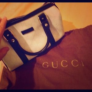 ***** Traded*****Gucci mini handbag