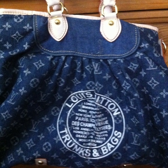 Louis Vuitton Handbags - Louis Vuitton Denim Large-Tote $45