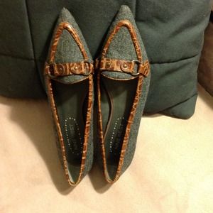 Charcoal gabier flat