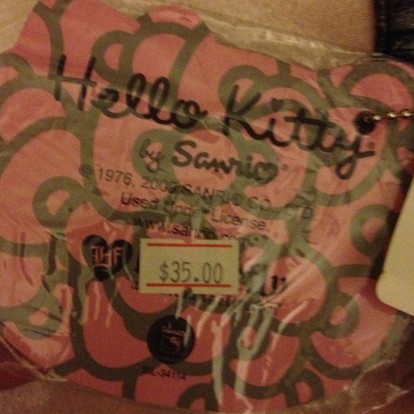 Authentic Loungefly Hello Kitty wallet - Picture 3 of 3