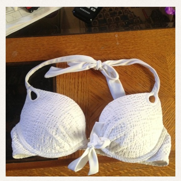 Lacey bikini top