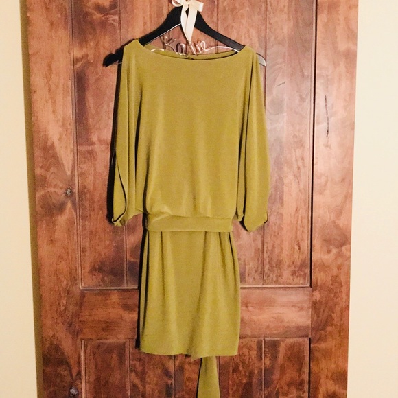 Drapey style open back dress - Picture 1 of 4