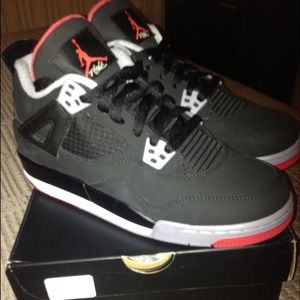 🔅SOLD🔅Nike Jordan Retro 4 IV 6.5y sold out!