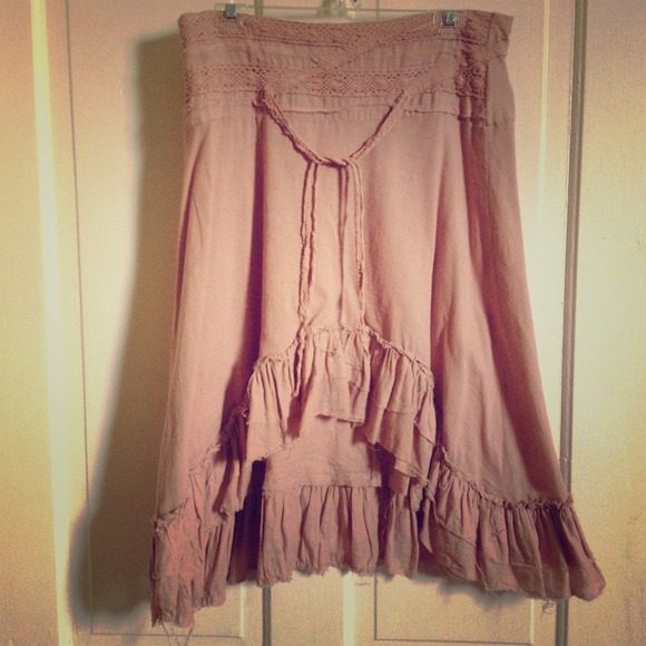 ❌SOLD❌Rose colored bohemian skirt
