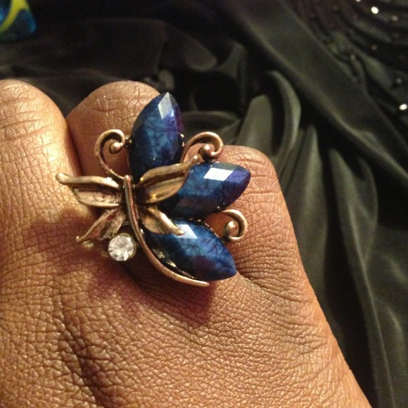 Adjustable ring - Picture 2 of 2