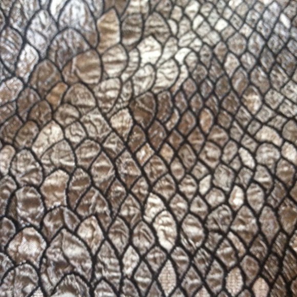 Beautiful top and dress mini shorts. - Picture 4 of 4