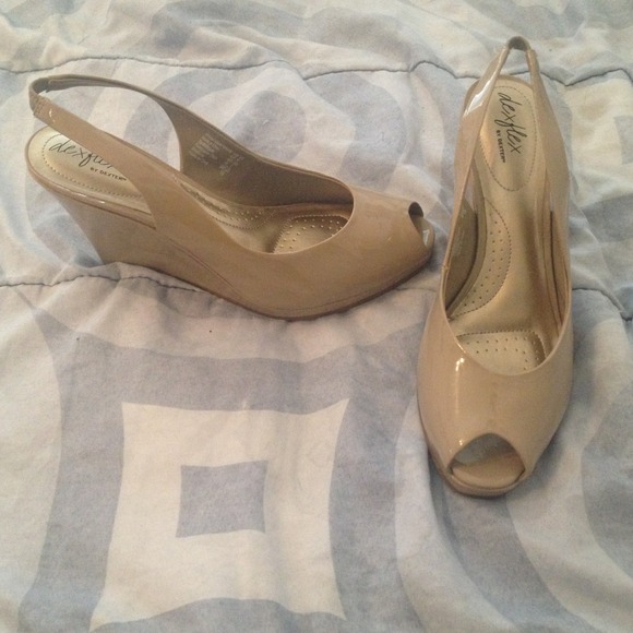 Nude sandals