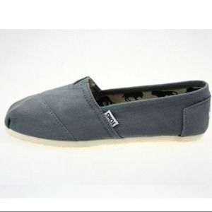 Grey Toms