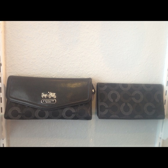 Authentic Coach Madison wallet and check holder - Picture 1 of 4