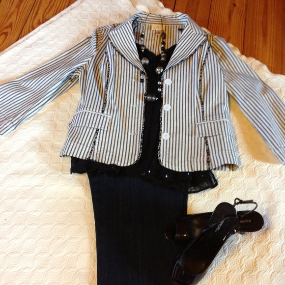 **PRICE LOWERED**Anne Taylor Loft Jacket