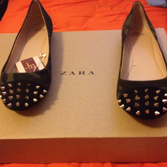 BNWT Zara Camouflage Ballerina Flats
