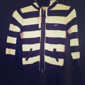 Reserved for Roxxi 💛 7 zip-ups