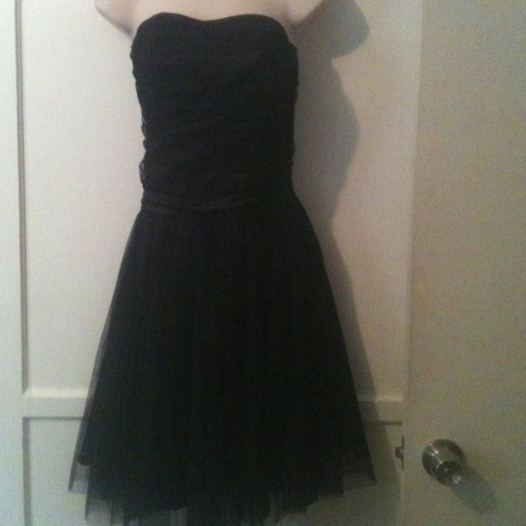 TRADE__Strapless black tulle evening dress