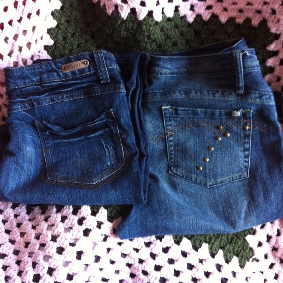 Dark blue jean and dark washed capris