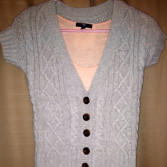 Abercrombie & Fitch Button-Up S/S Sweater - Picture 1 of 2