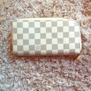 💢Sold💢Louis Vuitton wallet