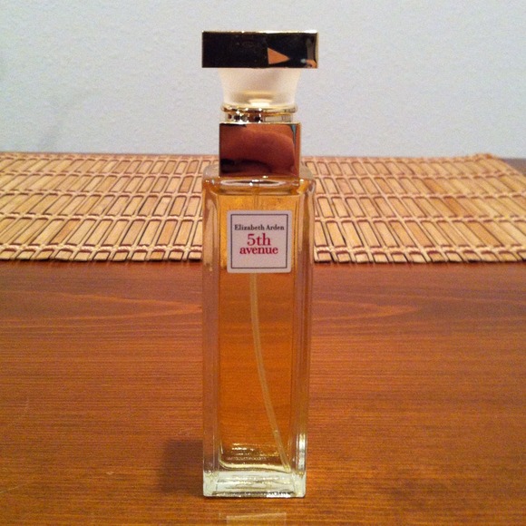 Elizabeth Arden 5th Avenue Perfume-1oz new