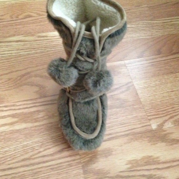 Authentic Juicy Couture Platform Boots - Picture 3 of 4